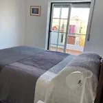 Near The Center - Two Bedroom With Balcony Apartmán Tavira