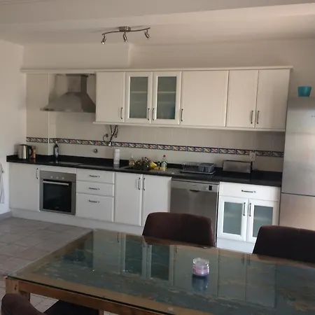 Apartment Near The Center - Two Bedroom With Balcony