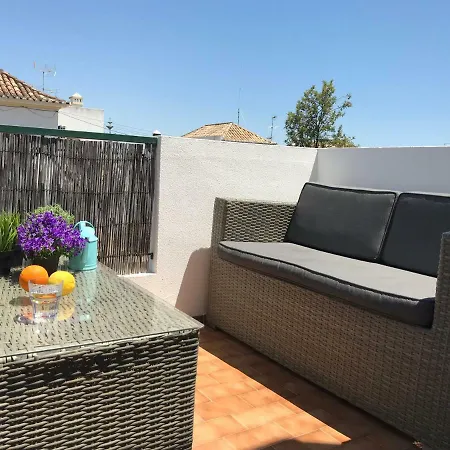 Apartment Near The Center - Two Bedroom With Balcony