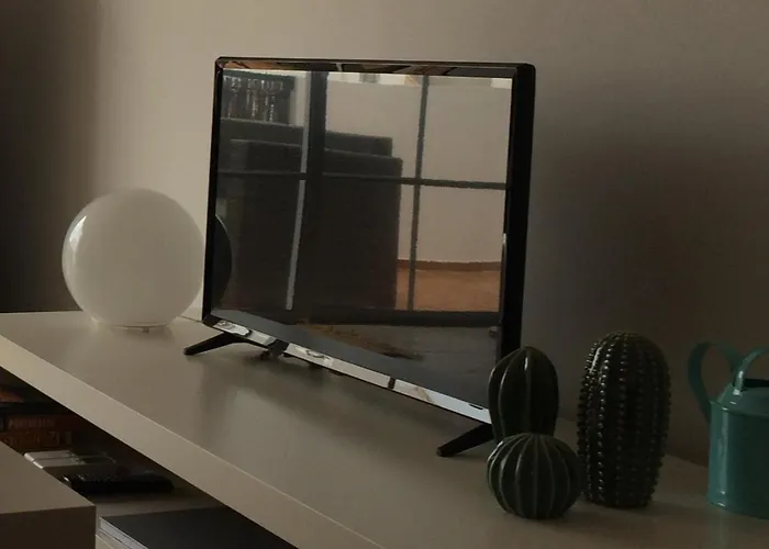 Near The Center - Two Bedroom With Balcony タヴィラ